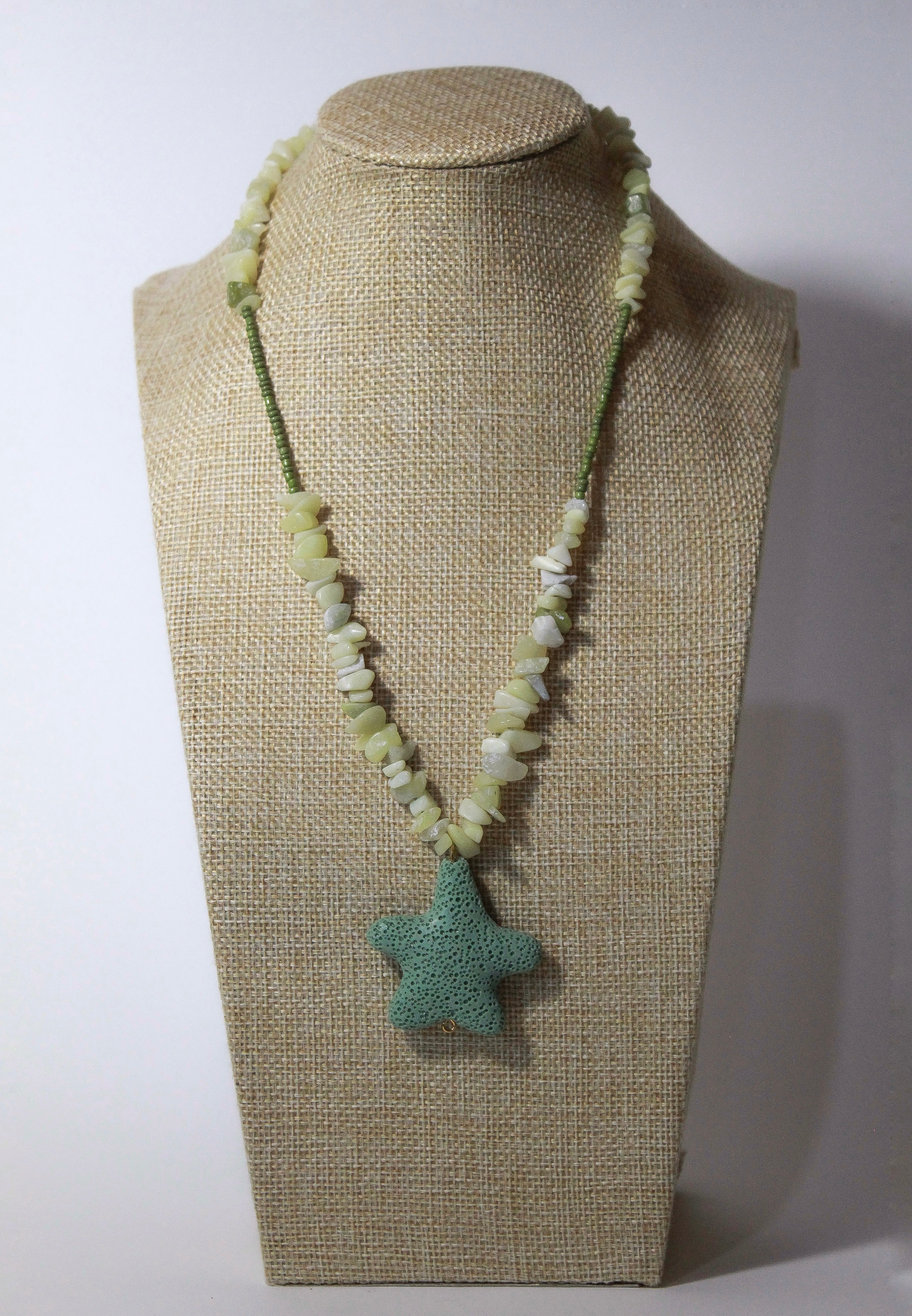 MOYMO_Collar Coral Verde