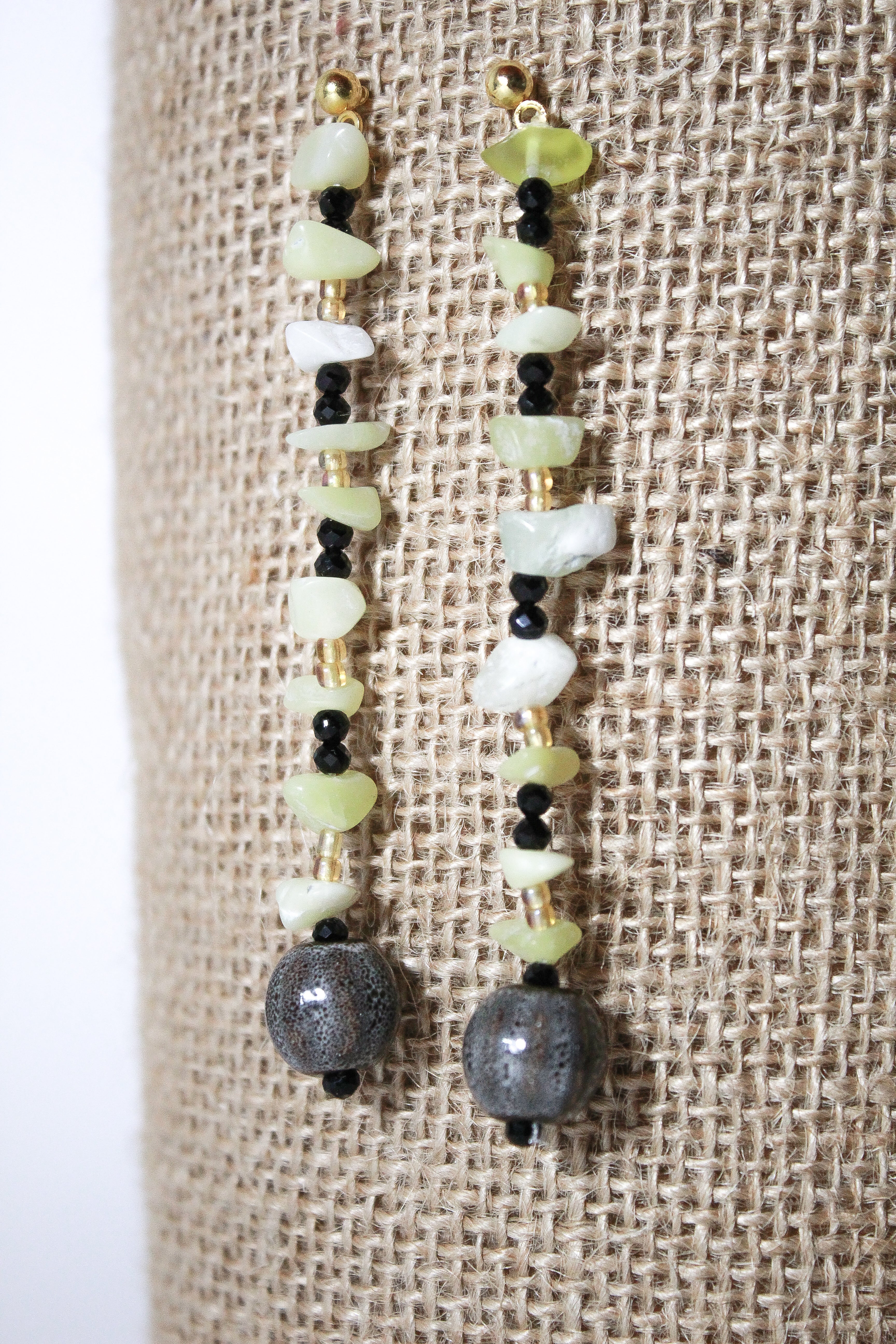 MOYMO_Pendientes Gota Amarillos