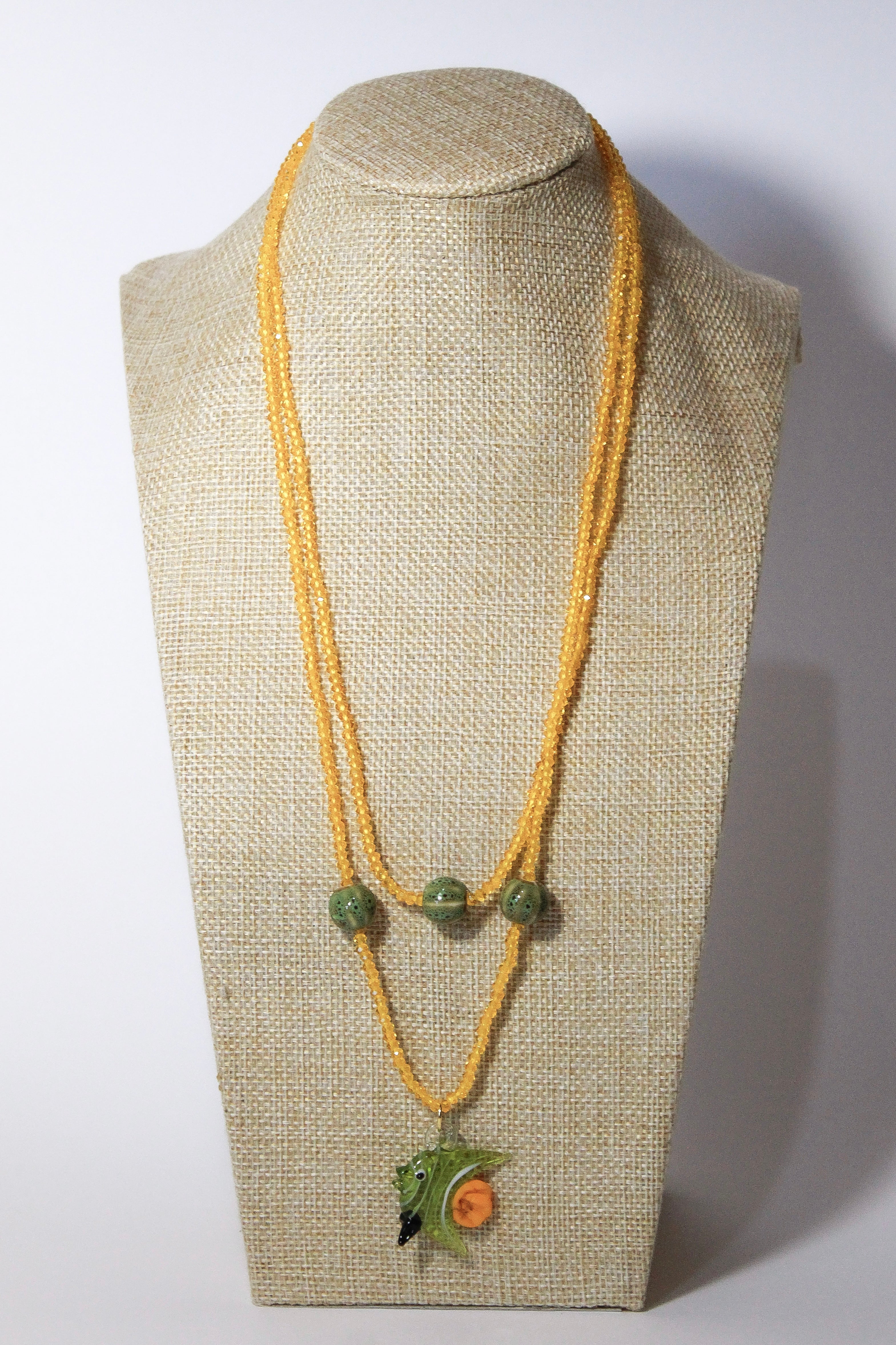 MOYMO_Collar Cristal Amarillo