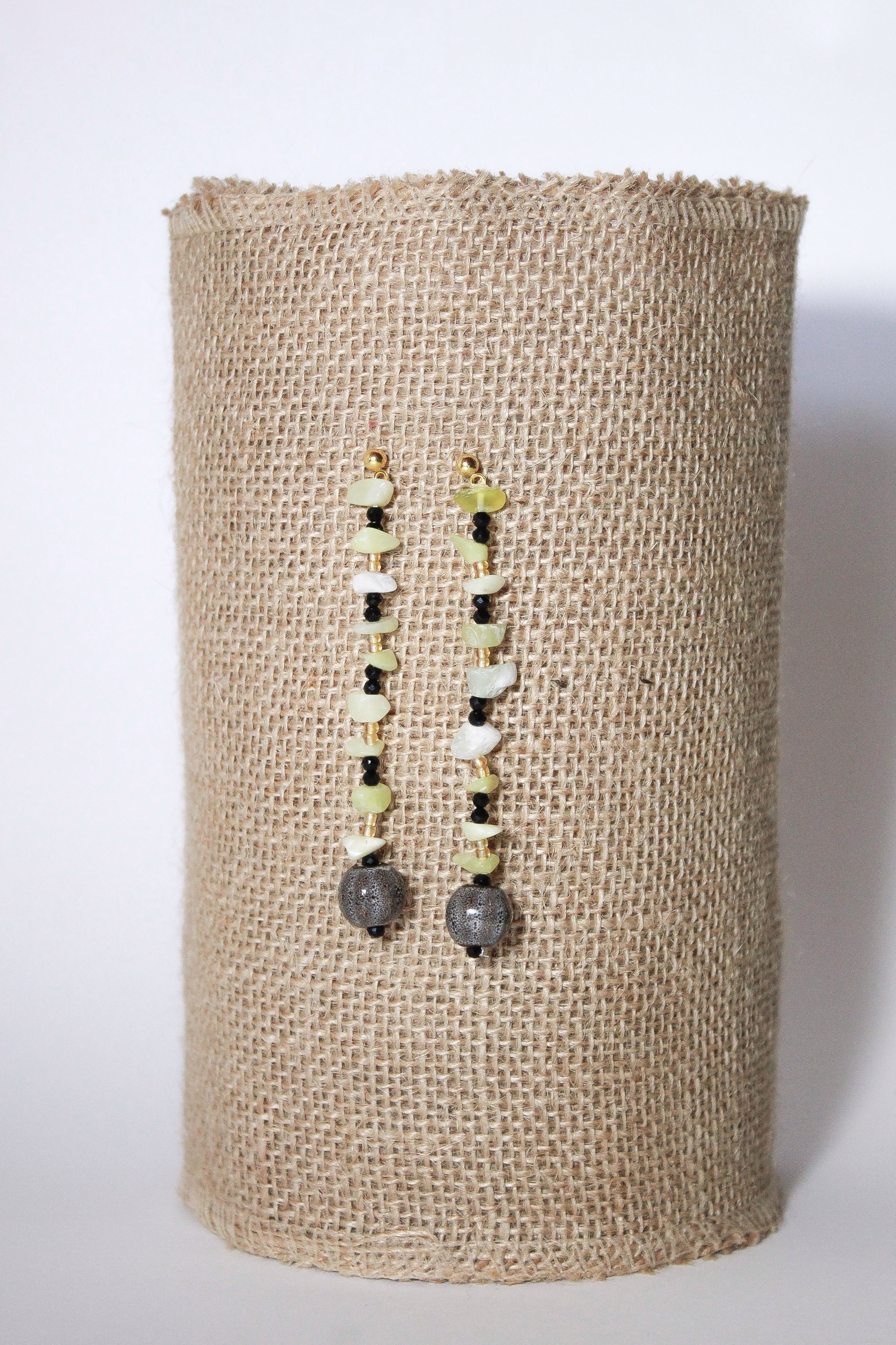 MOYMO_Pendientes Gota Amarillos